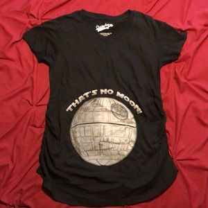 That’s No Moon Maternity Shirt Size M- NWOT